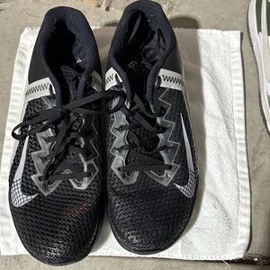 Nike Black and Gray Men's Athletic Shoes